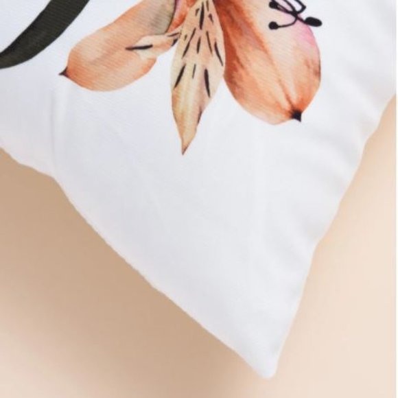 Pink floral throw pillow - Picture 4 of 5